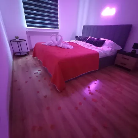 On 5 דירה לגניצה